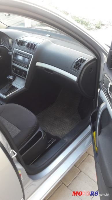 2010' Skoda Octavia 1,9 Tdi photo #2