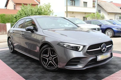 2020' Mercedes-Benz A-Klasa 180 D