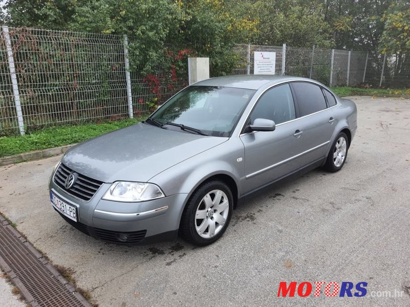 2002' Volkswagen Passat 1,9 Tdi photo #1