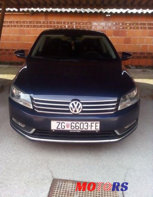 2011' Volkswagen Passat photo #1