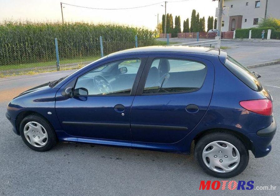 2000' Peugeot 206 206 1,4 photo #1