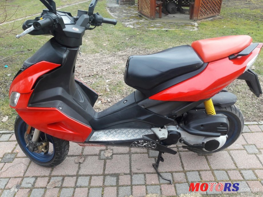 2007' Aprilia photo #1