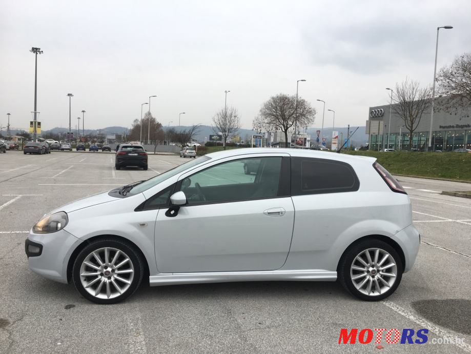 2010' Fiat Punto Evo 1.3 Jtd photo #4