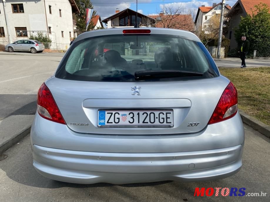 2011' Peugeot 207 1,6 Hdi photo #5