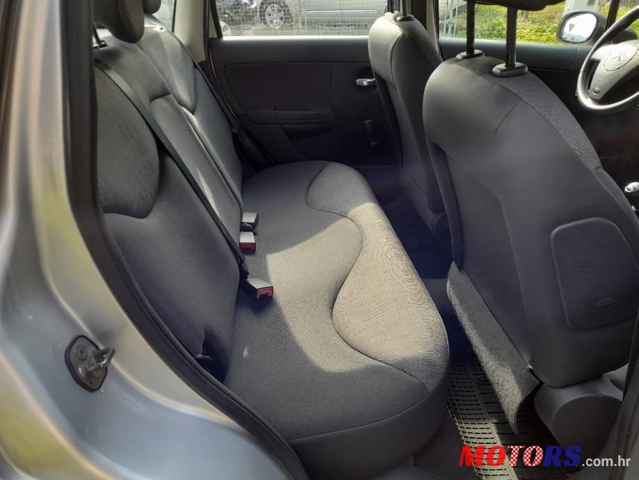 2005' Citroen C3 1,4 Hdi photo #6