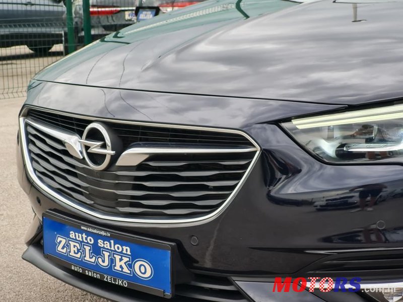 2018' Opel Insignia photo #5