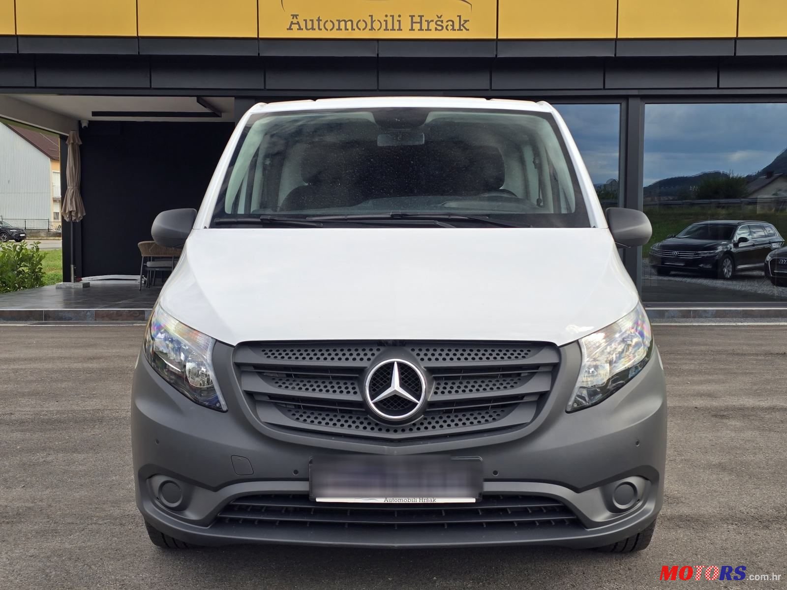 2023' Mercedes-Benz Vito 116 Cdi photo #2