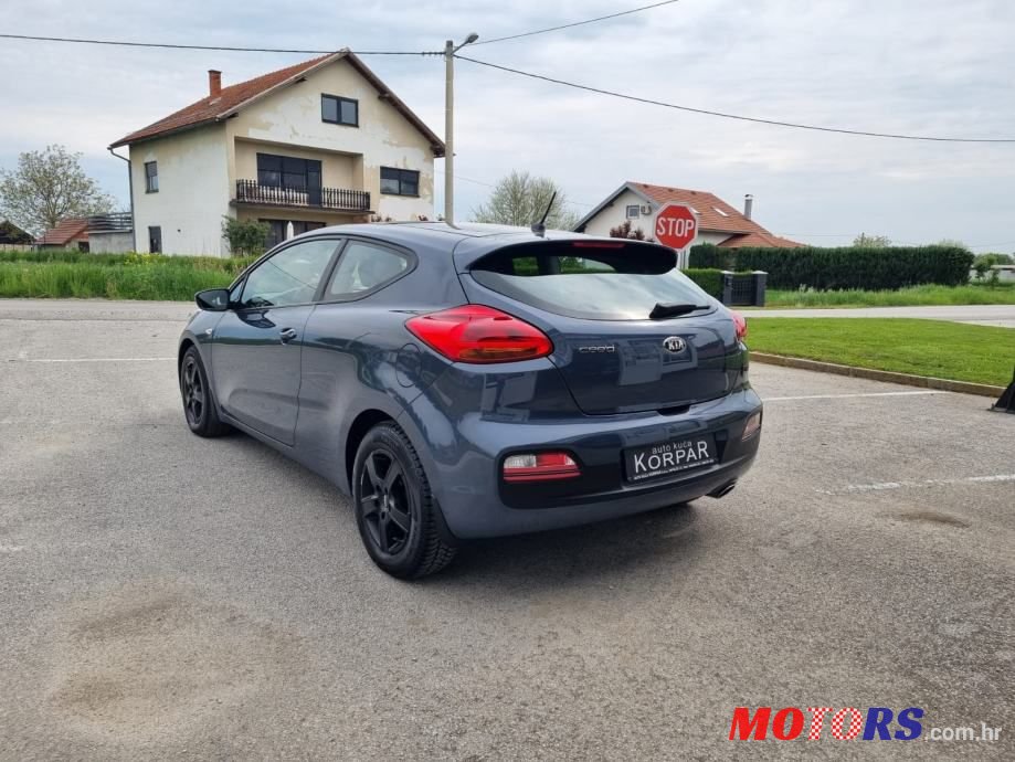 2013' Kia Pro Ceed photo #6