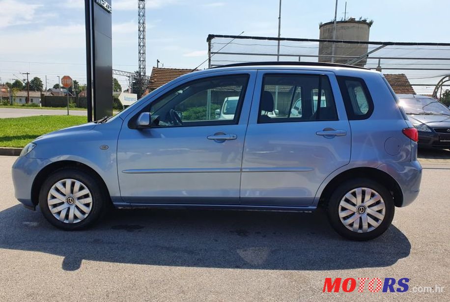 2004' Mazda 2 Cd68 Ce photo #1