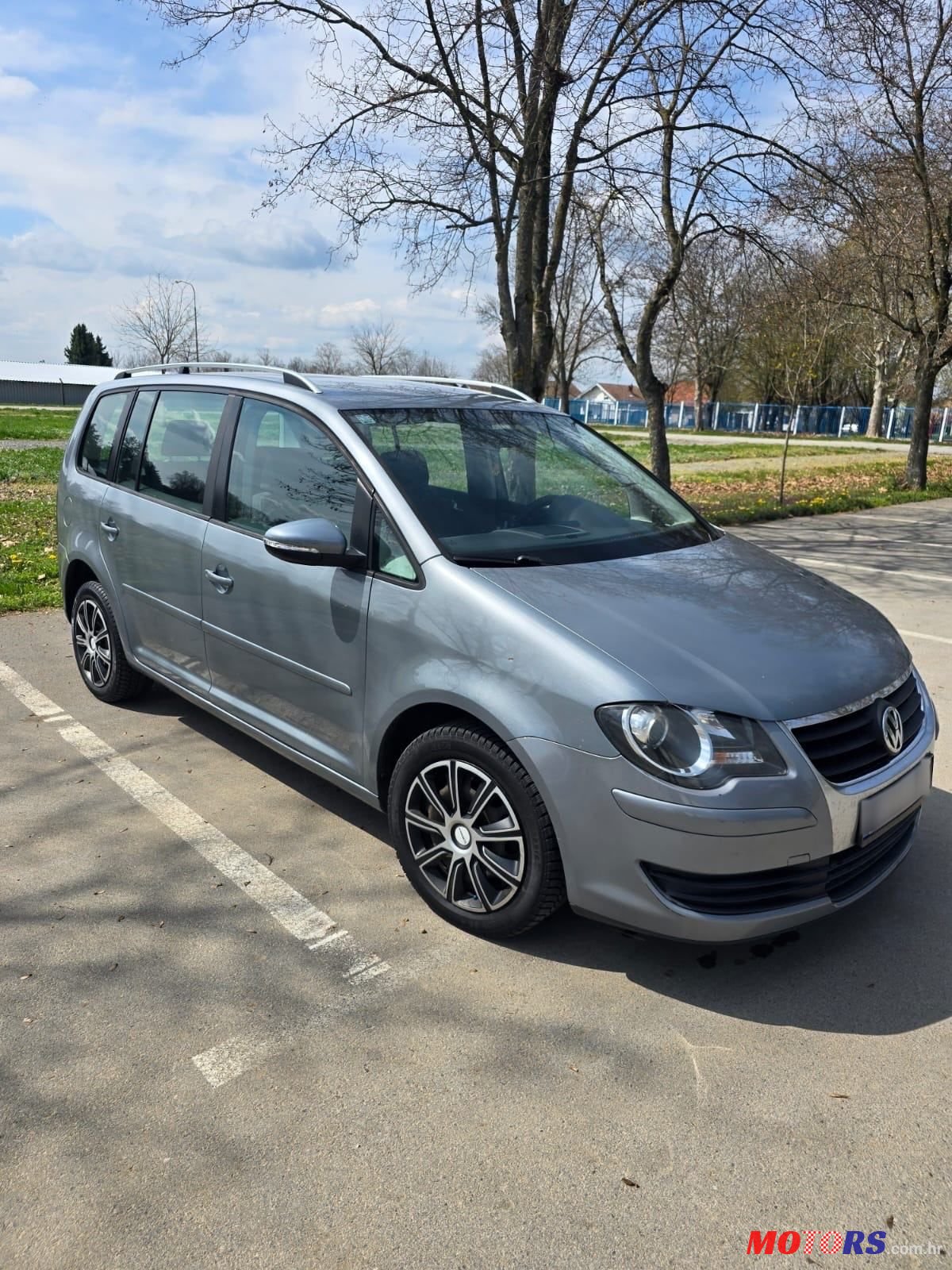 2009' Volkswagen Touran 1,9 Tdi photo #2