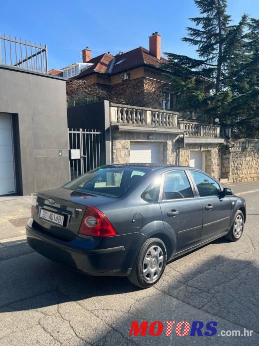 2006' Ford Focus photo #5