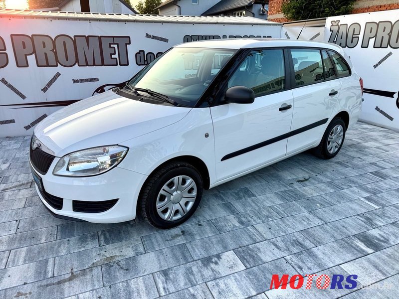 2010' Skoda Fabia Combi photo #4