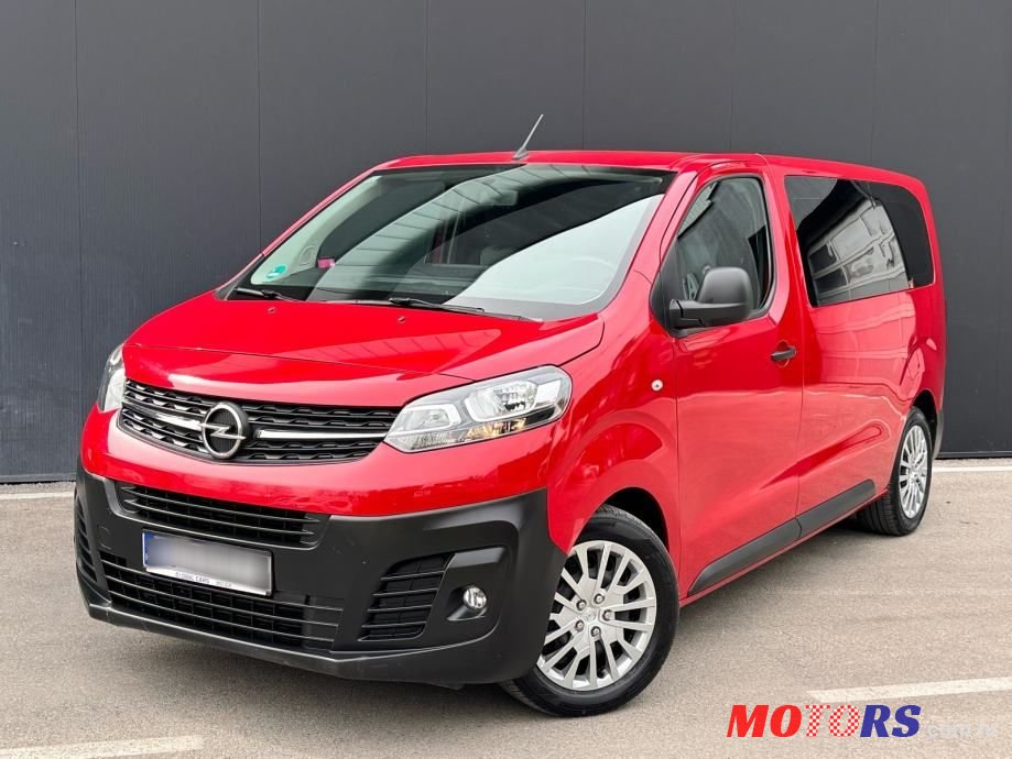 2020' Opel Zafira 1,5 D photo #1