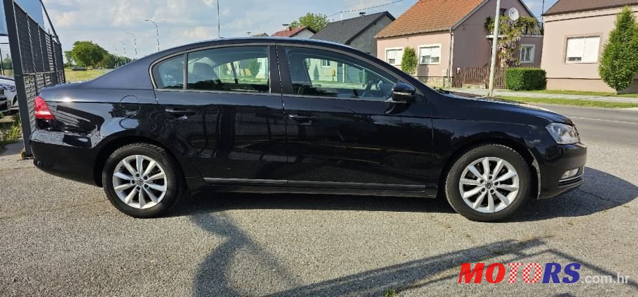 2014' Volkswagen Passat 1,6 Tdi Bmt photo #4