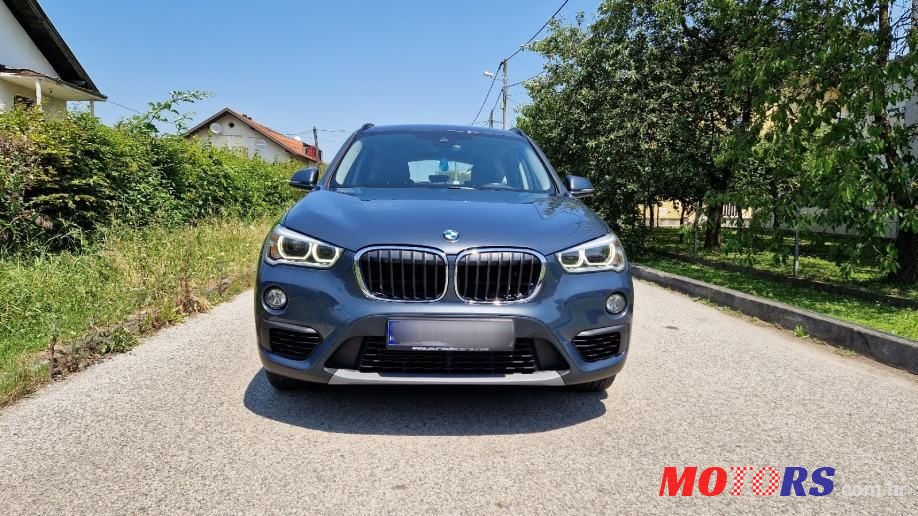 2017' BMW X1 18D photo #6