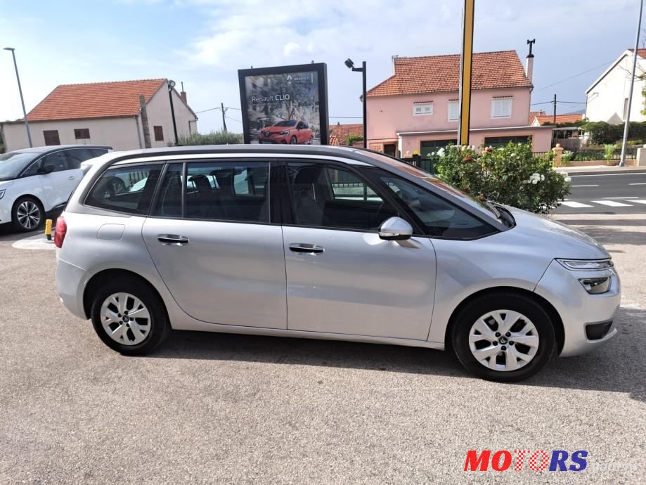2015' Citroen C4 Picasso photo #4