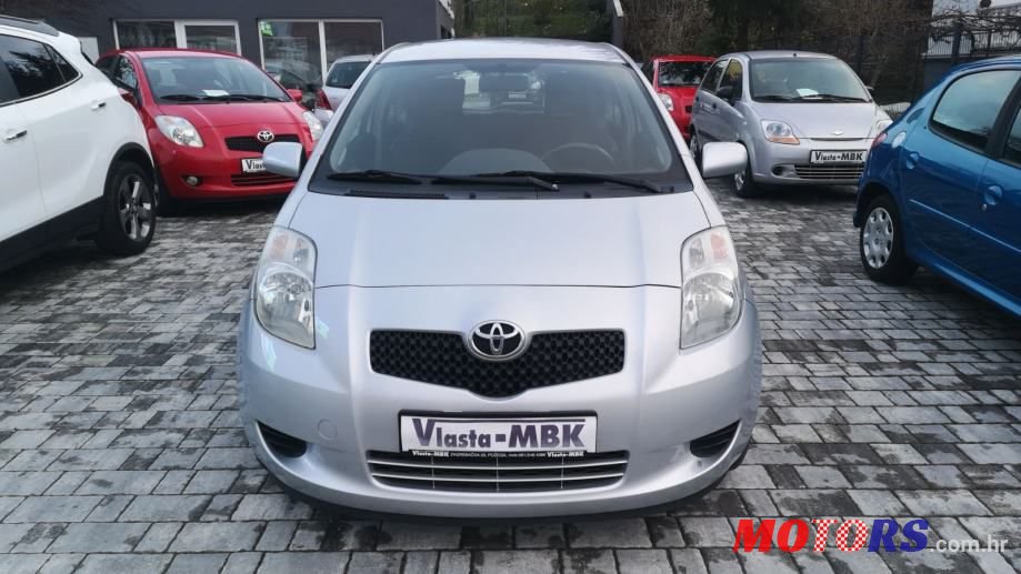 2006' Toyota Yaris photo #3