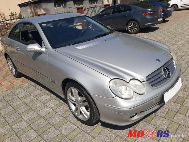 2005' Mercedes-Benz Clk Coupe 270 Cdi photo #1