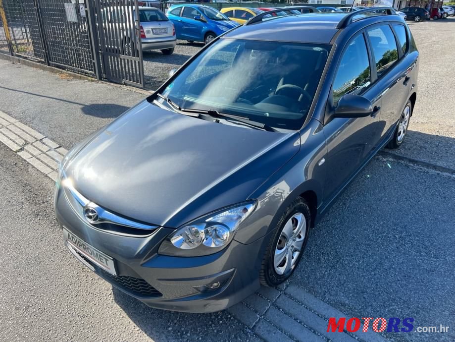 2011' Hyundai i30 photo #4