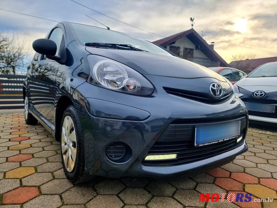 2014' Toyota Aygo 1,0 Vvt-I photo #3