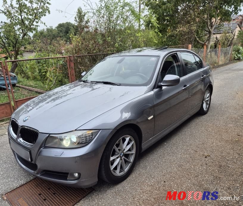 2011' BMW Serija 3 320D photo #1
