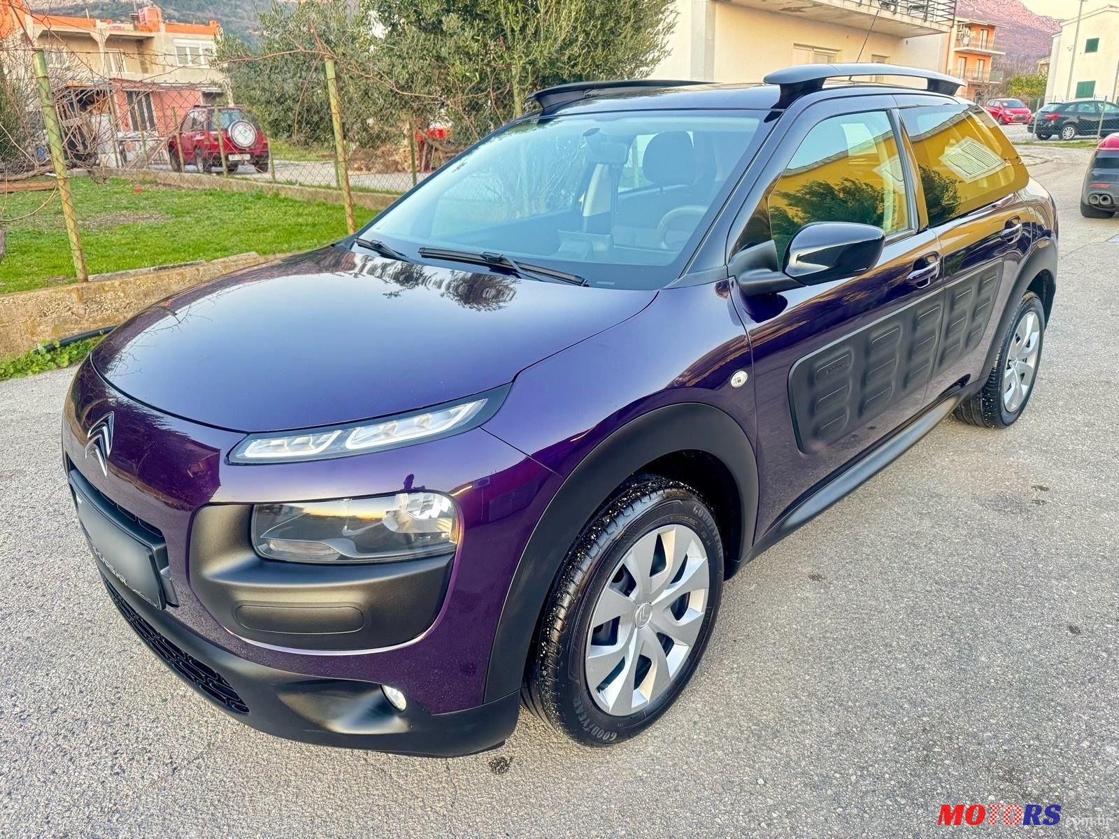2018' Citroen C4 Cactus photo #5