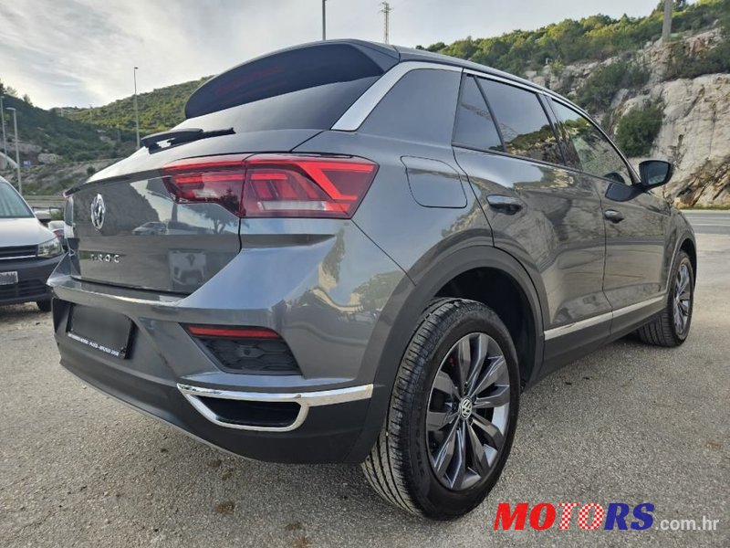 2019' Volkswagen T-Roc 2,0 photo #5