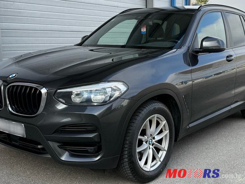 2019' BMW X3 Sdrive18D photo #1