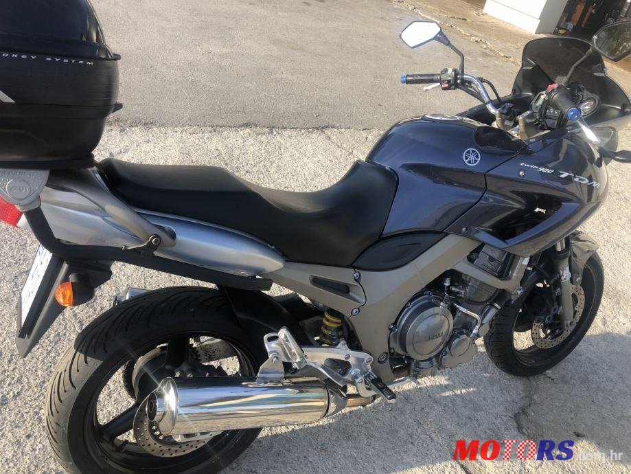 2004' Yamaha photo #1