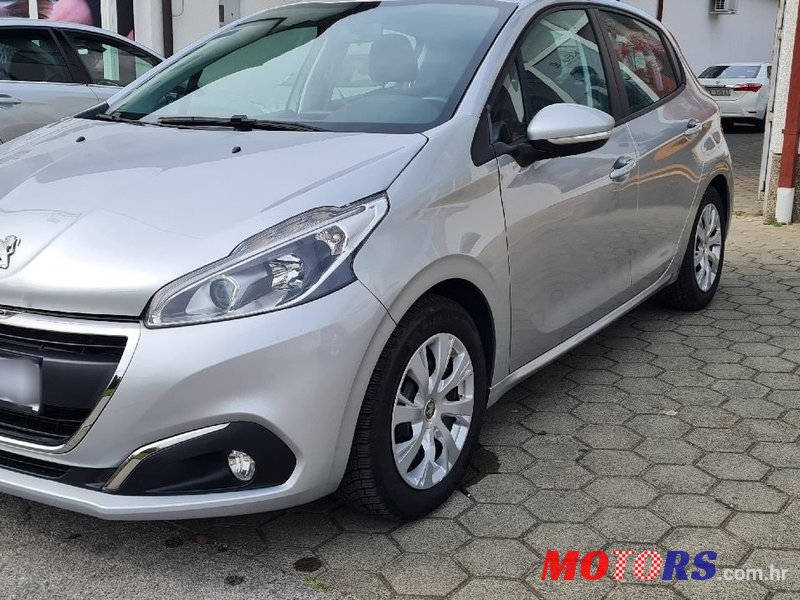 2017' Peugeot 208 1,6 Bluehdi photo #3