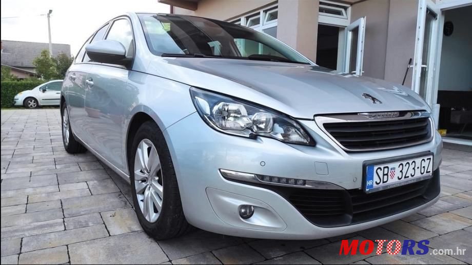 2015' Peugeot 308 Sw photo #2
