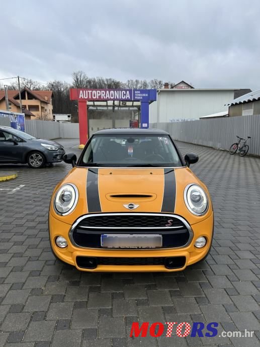 2015' MINI Cooper Sd photo #1