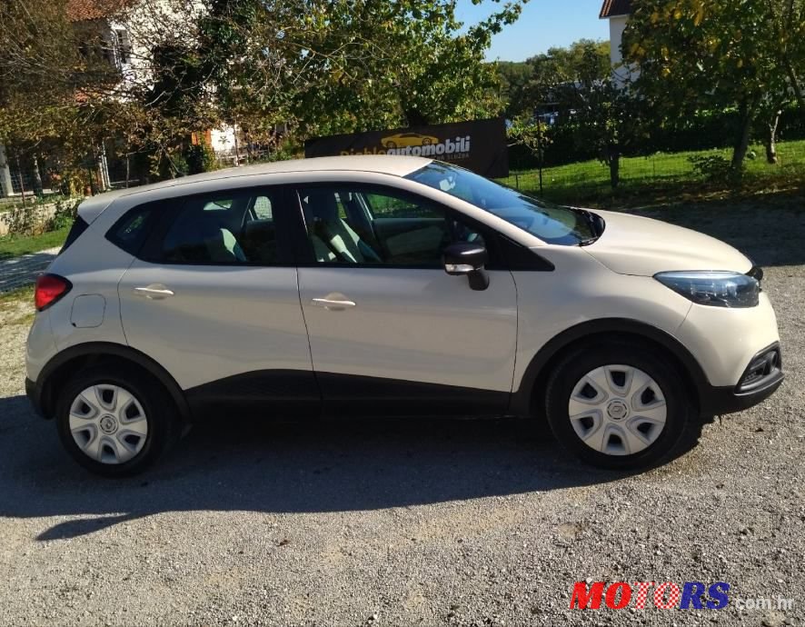 2014' Renault Captur photo #6