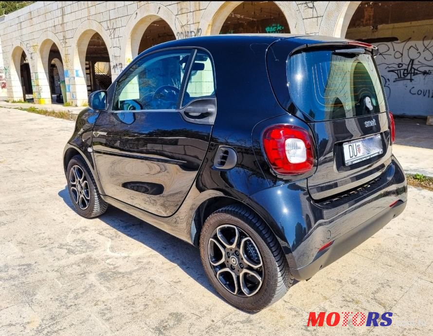 2018' Smart Fortwo photo #5