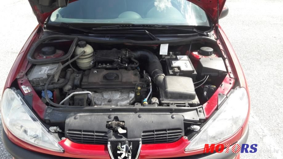 2000' Peugeot 206 photo #6