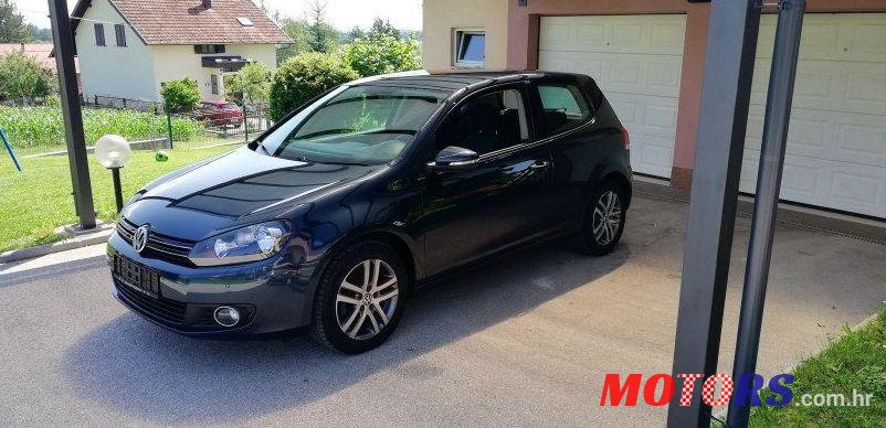 2010' Volkswagen Golf VI 1,6 Tdi photo #1