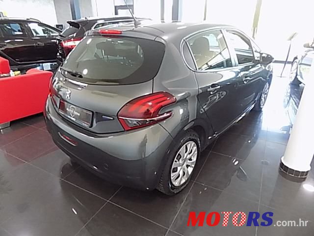 2016' Peugeot 208 1,0 photo #4