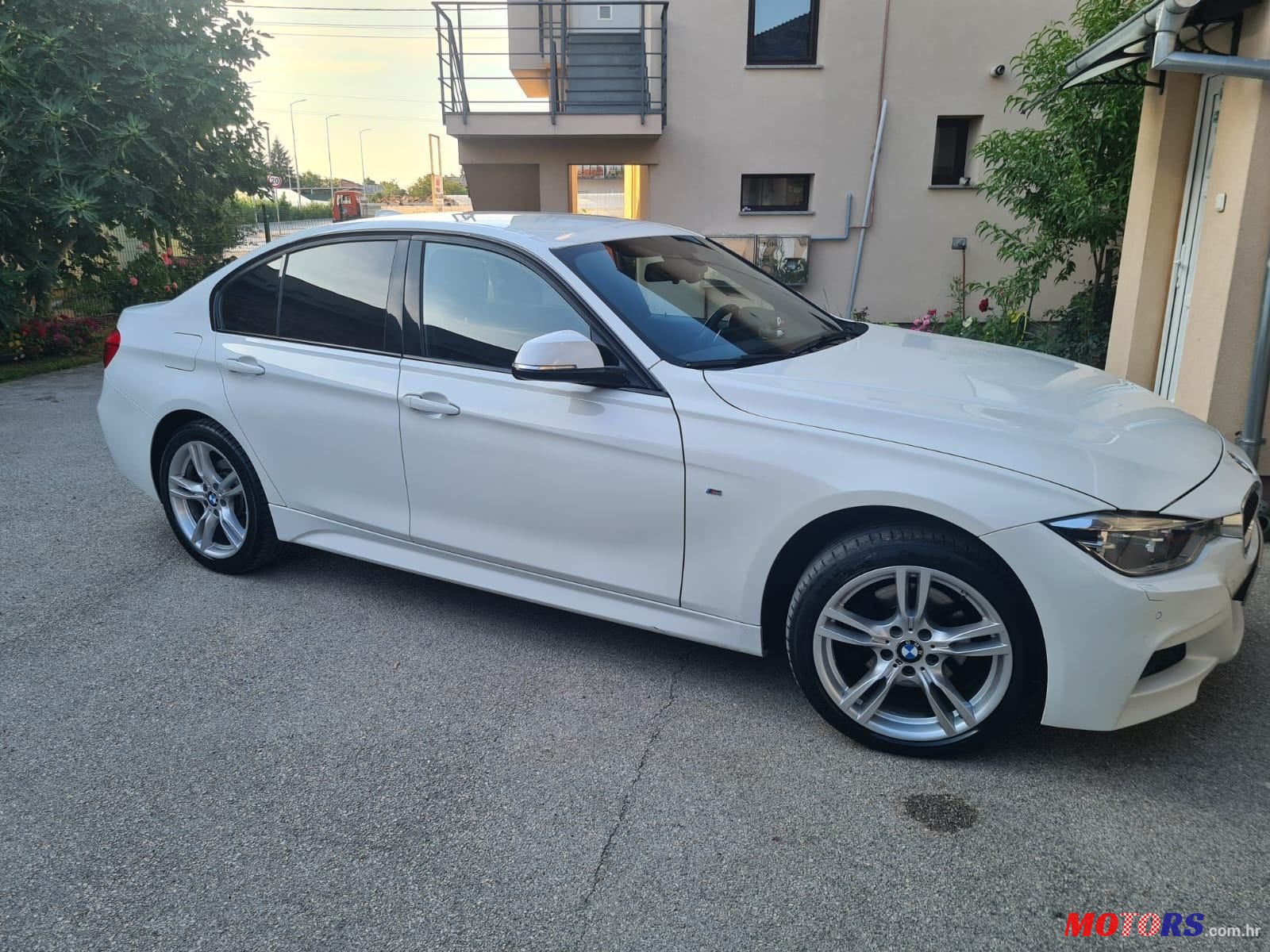 2017' BMW Serija 3 320 Xd photo #2