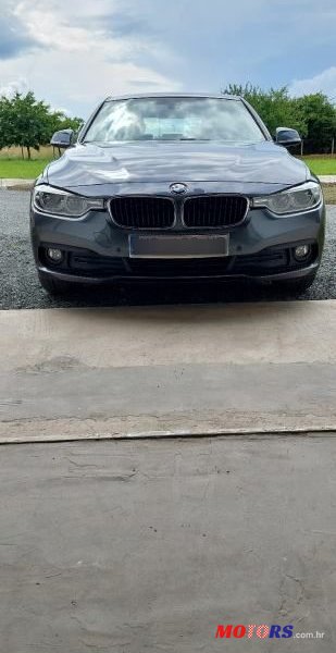 2017' BMW Serija 3 318D photo #4