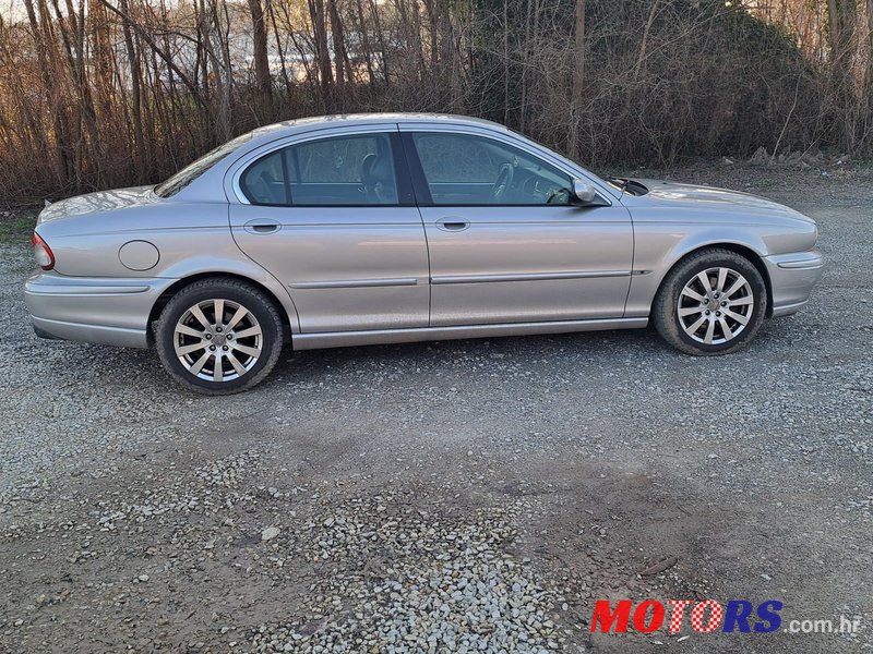2005' Jaguar X-Type 2,2 D photo #5