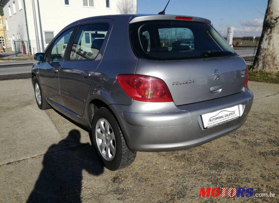 2005' Peugeot 307 1,6 Hdi X photo #1