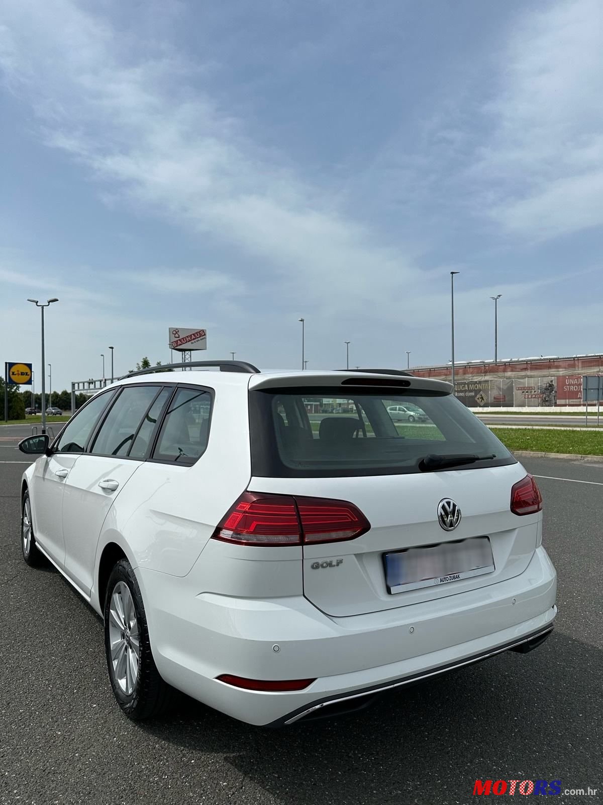 2019' Volkswagen Golf VII 1,0 Tsi photo #2