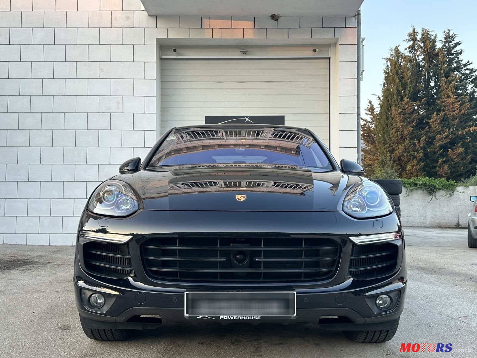 2016' Porsche Cayenne Diesel Tiptronic photo #3