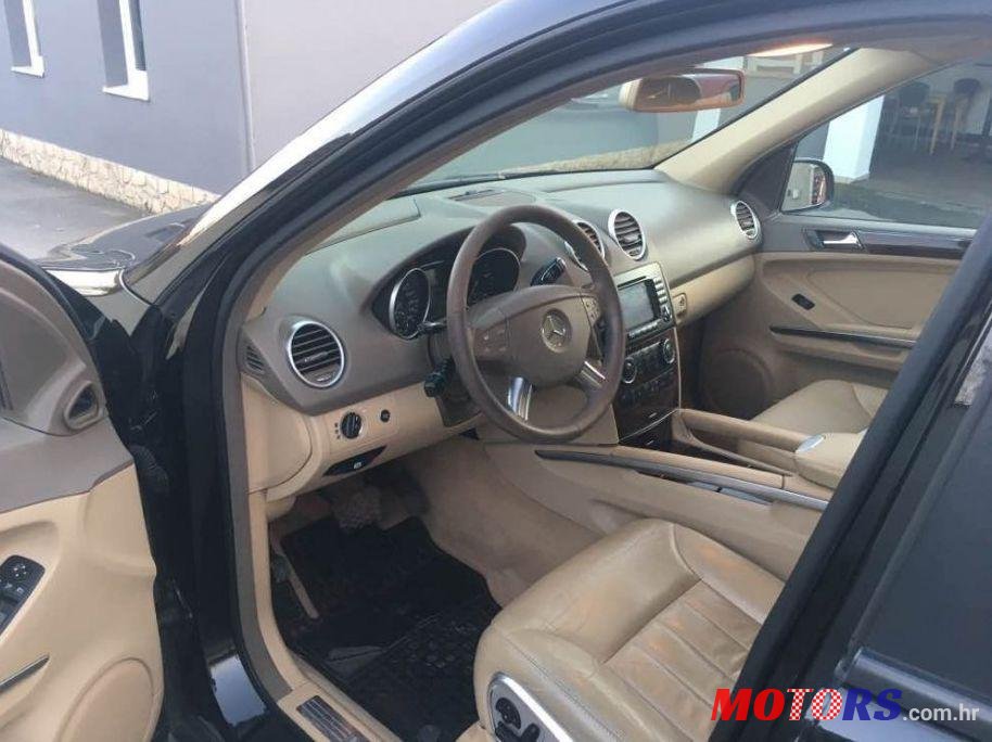 2006' Mercedes-Benz Ml 320Cdi 4Matic Sport photo #3