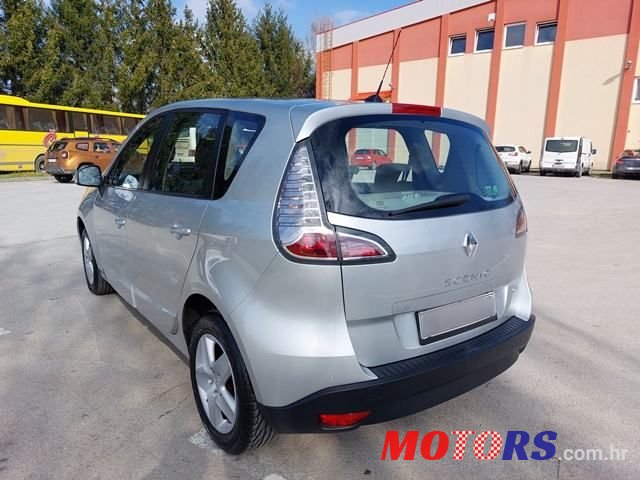 2014' Renault Scenic photo #6