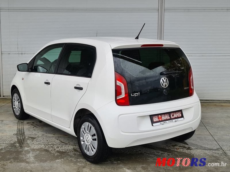 2014' Volkswagen Up! 1,0 Up! photo #3