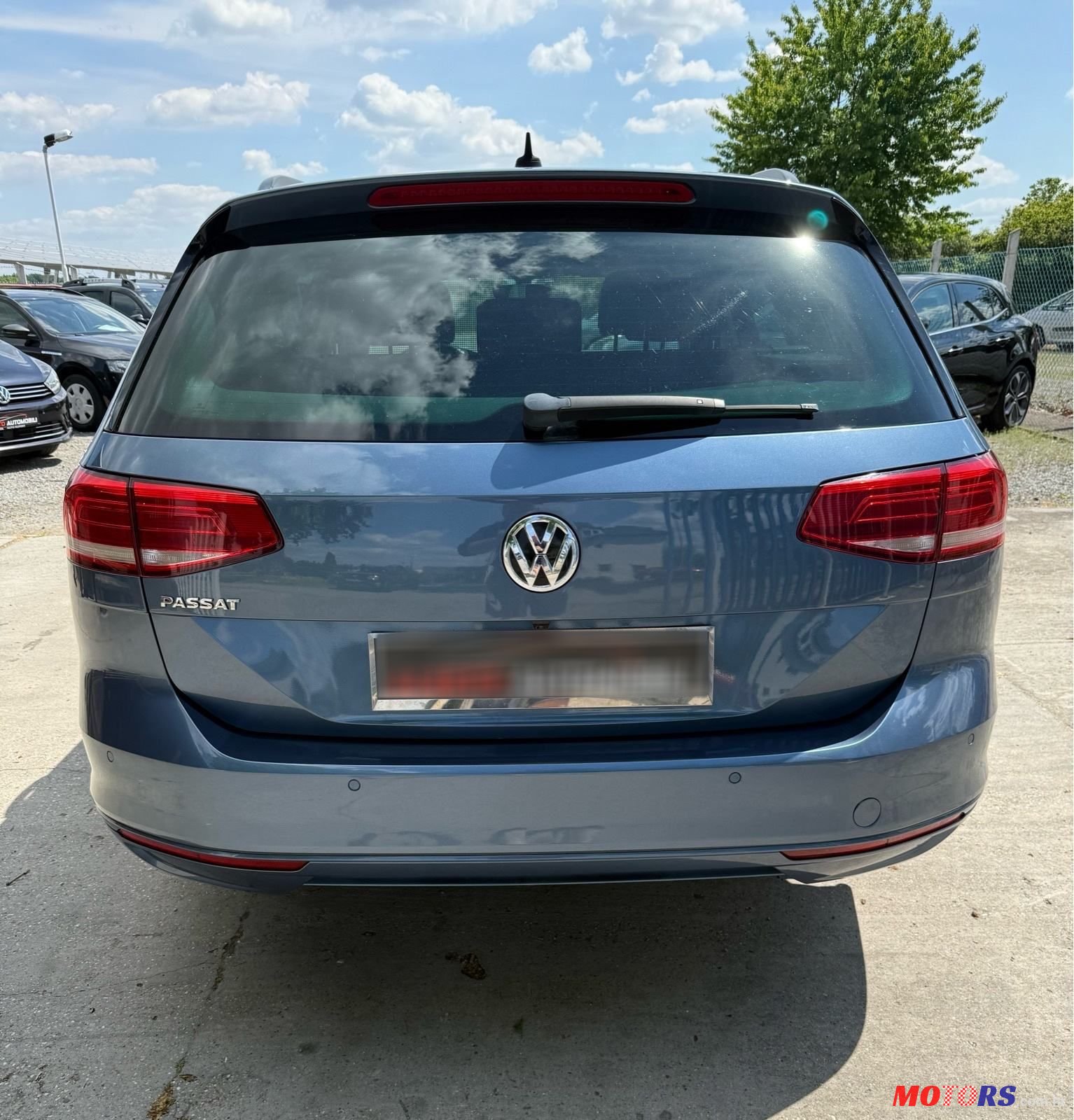 2015' Volkswagen Passat Variant photo #6