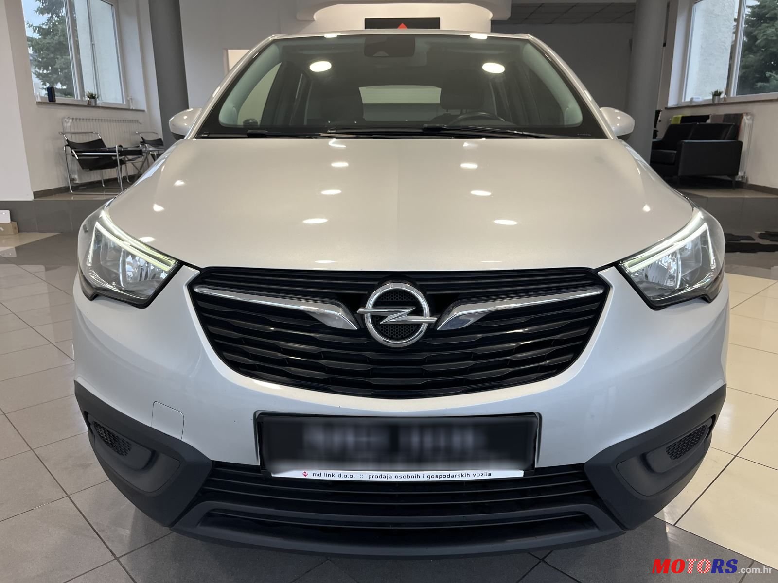 2018' Opel Crossland 1,2 photo #2