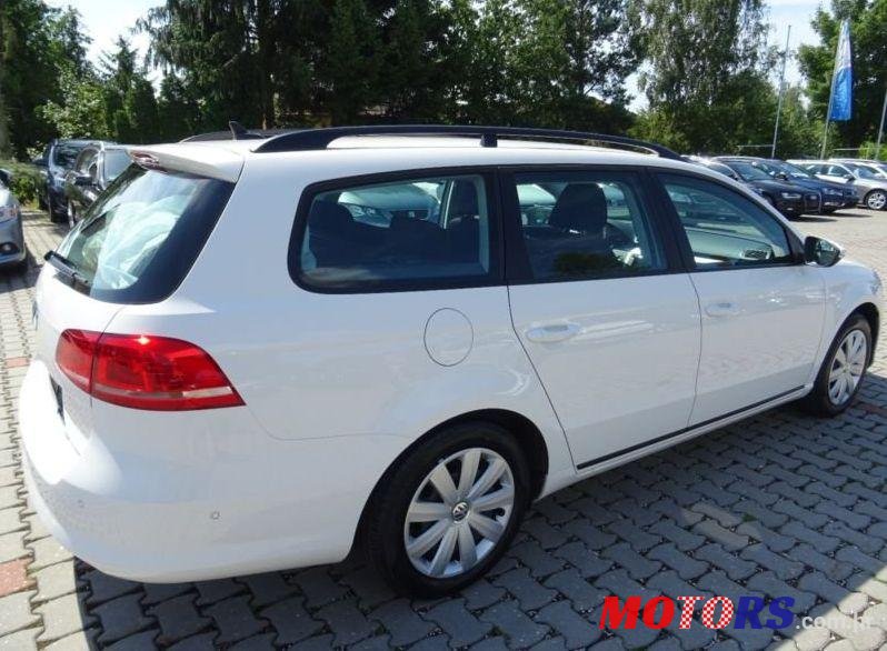 2012' Volkswagen Passat Variant photo #2