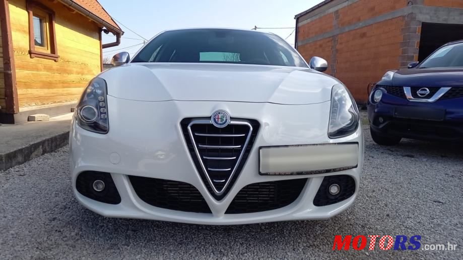 2010' Alfa Romeo Giulietta 1,6 photo #1
